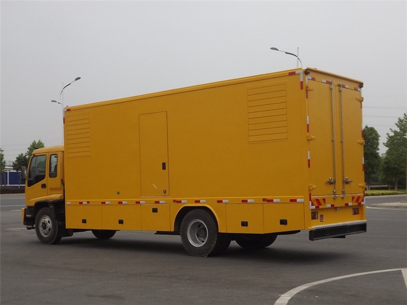 大兴出租发电机-柴油发电机组电压低报警怎么办？