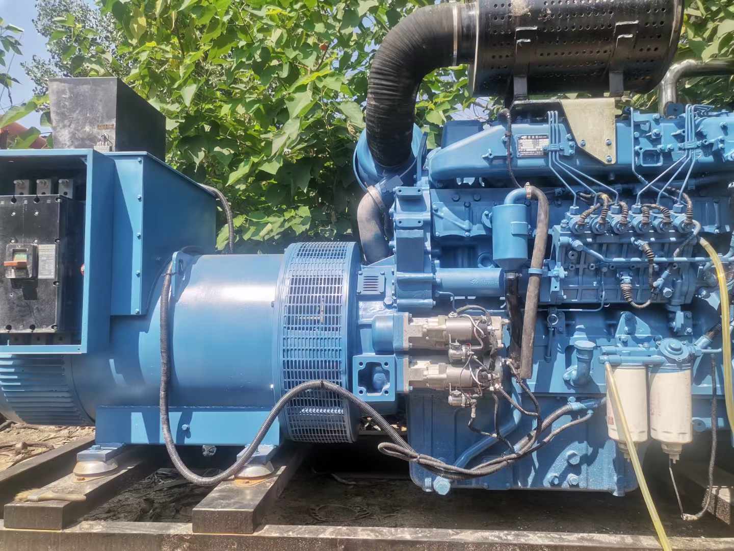 大兴详细说明降低 800kW 柴油发电机输出电流波动的方法