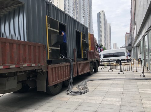 大兴柴油发电机空气滤清器在不同季节的更换周期是否有差异？