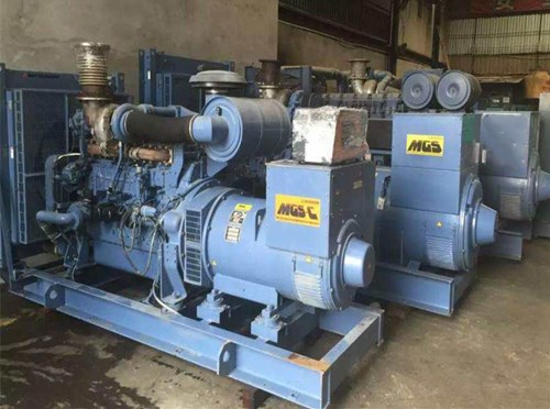 大兴发电机组带负载降电压是什么原因照成的？