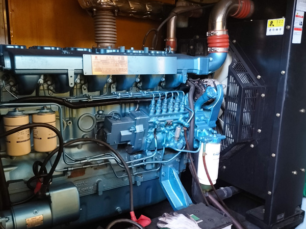 大兴磷酸铁锂蓄电池的使用寿命与哪些因素有关？